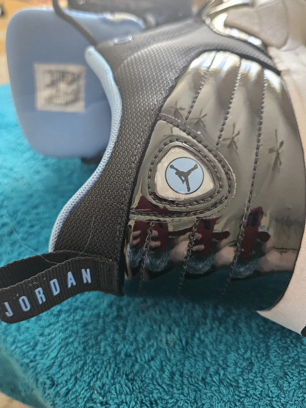 Jordan Max Aura 6 Sneakers